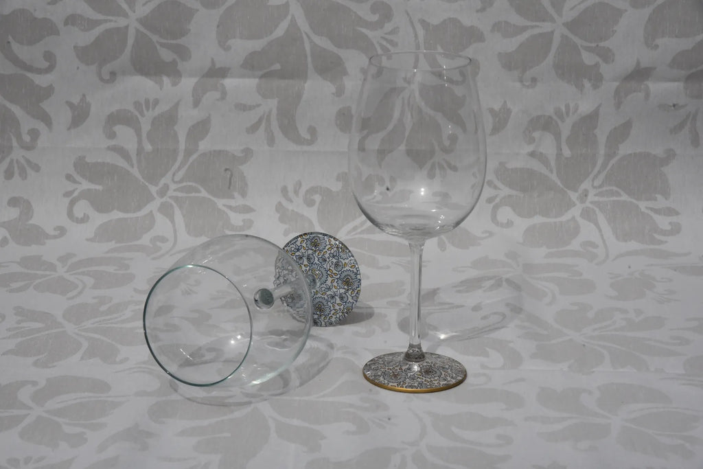 Diseño "Micro Floral Azul y Dorado"